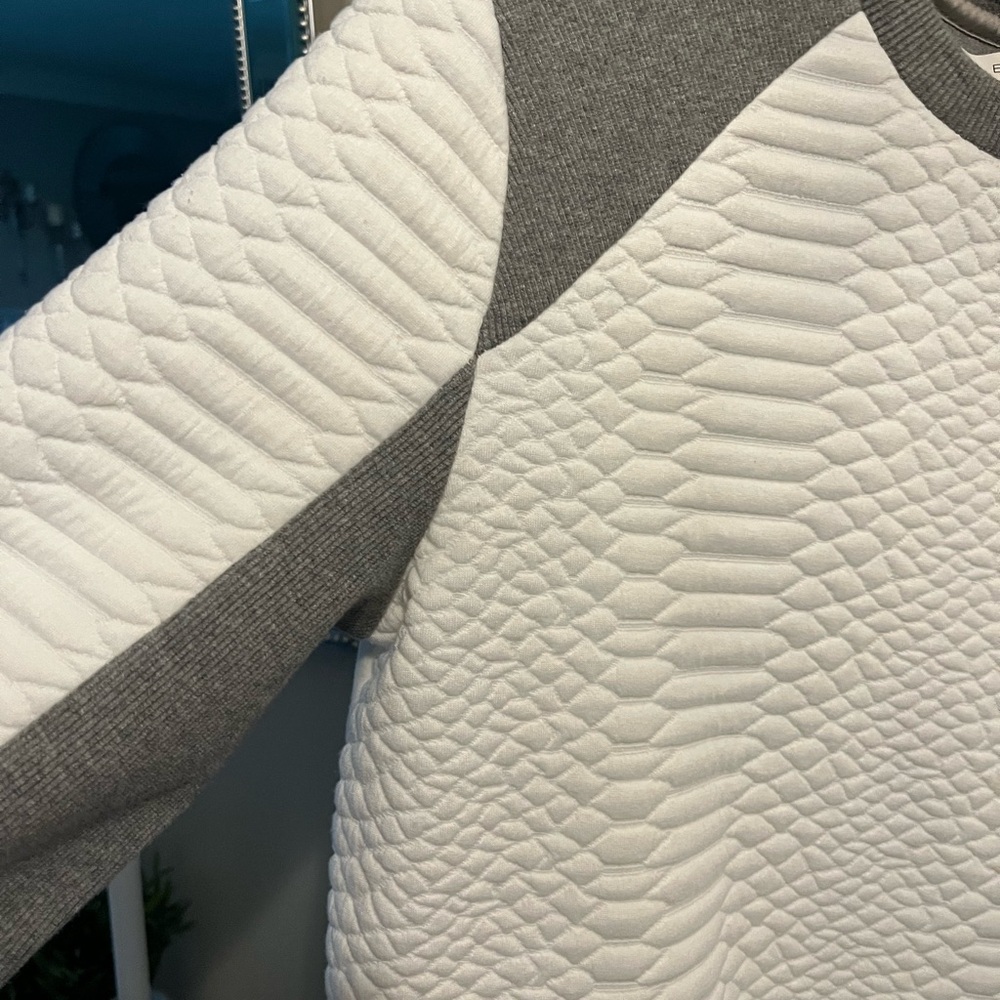 NWOT Blanc Noir Textured White and Gray Sweater - Picture 7 of 7